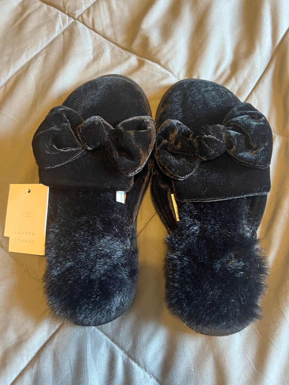 LC Lauren Conrad Black Velvet Bow Faux-Fur Slide Slippers